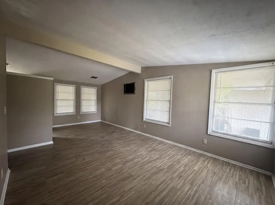 1016 Hillside Drive, Valdosta, GA 31601 - #2