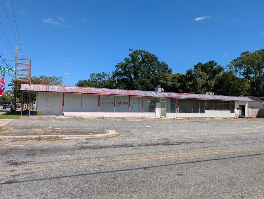 601 E Park Ave, Valdosta, GA 31602 - #2