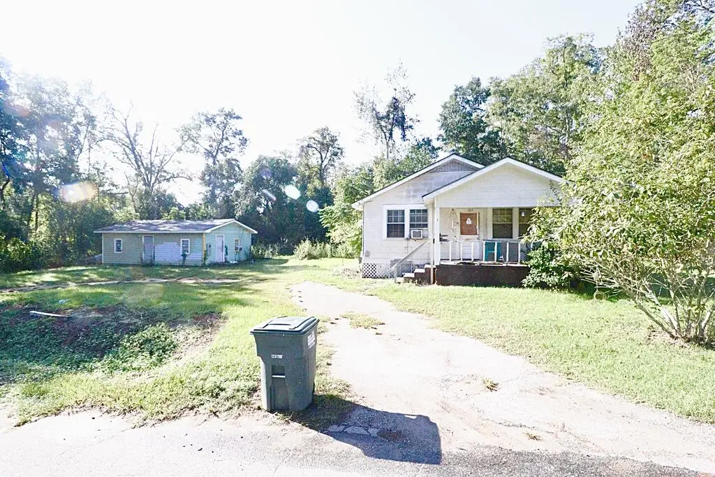1003 E Lafayette Street, Quitman, GA 31643 - #1