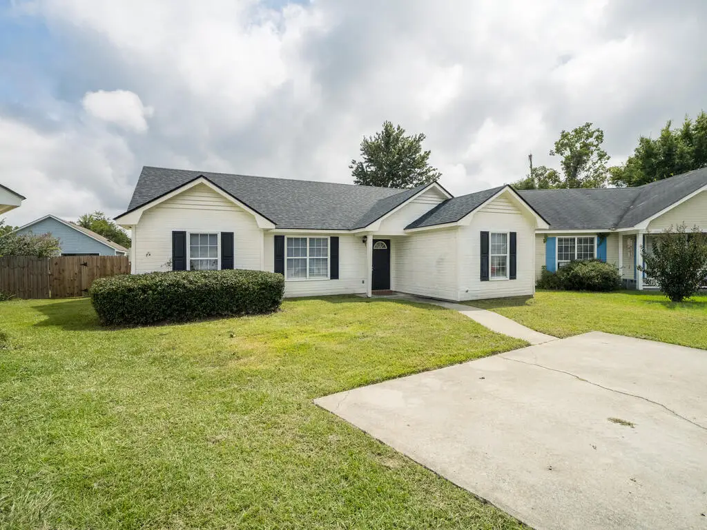 9 S Sawgrass Cir, Valdosta, GA 31602 - #1