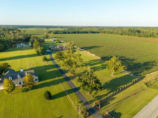4147 Knights Academy Rd, Valdosta, GA 31605