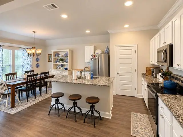 3556 Shoshoni Dr, Valdosta, GA 31601 - #2