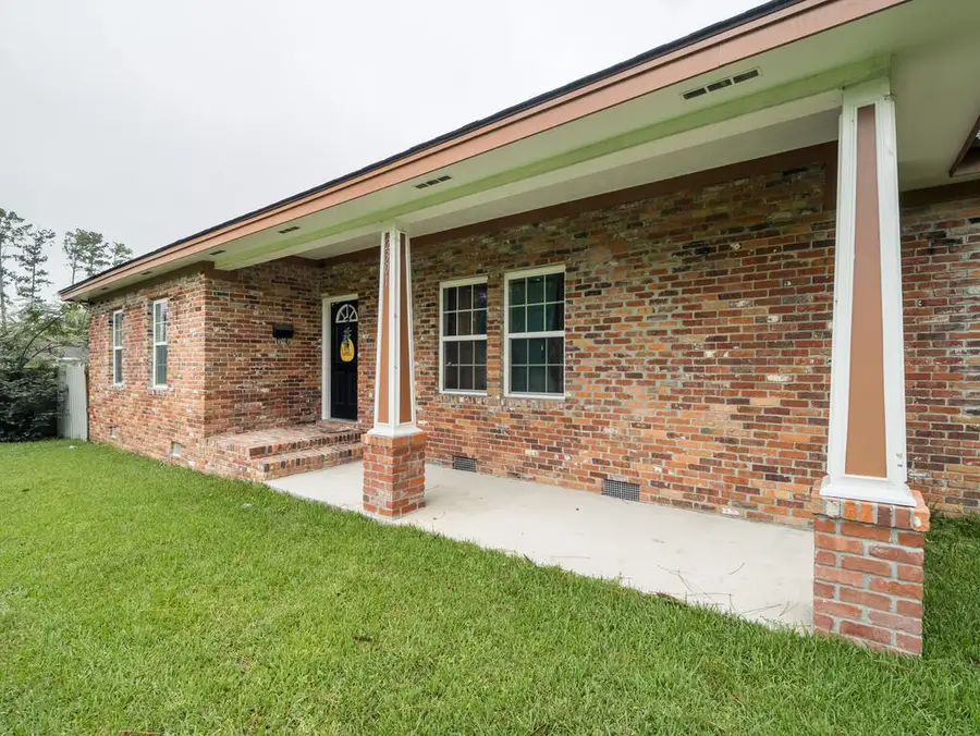 2301 Azalea Dr, Valdosta, GA 31602 - #2