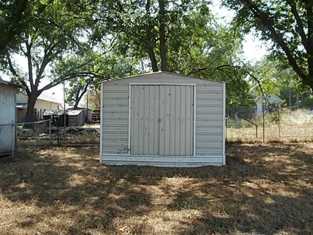 608 Fourth Street, Blanket, TX 76432 - Image #2
