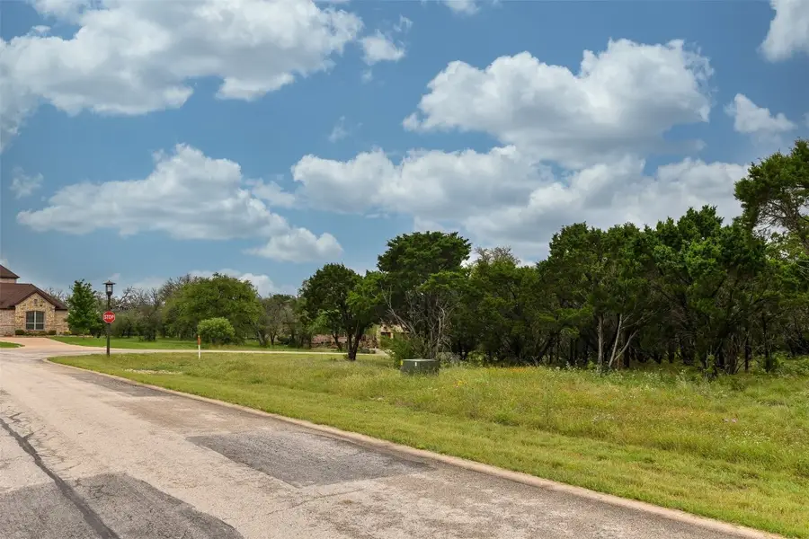 8001 Scotscraig Drive, Cleburne, TX 76033 - Image #3