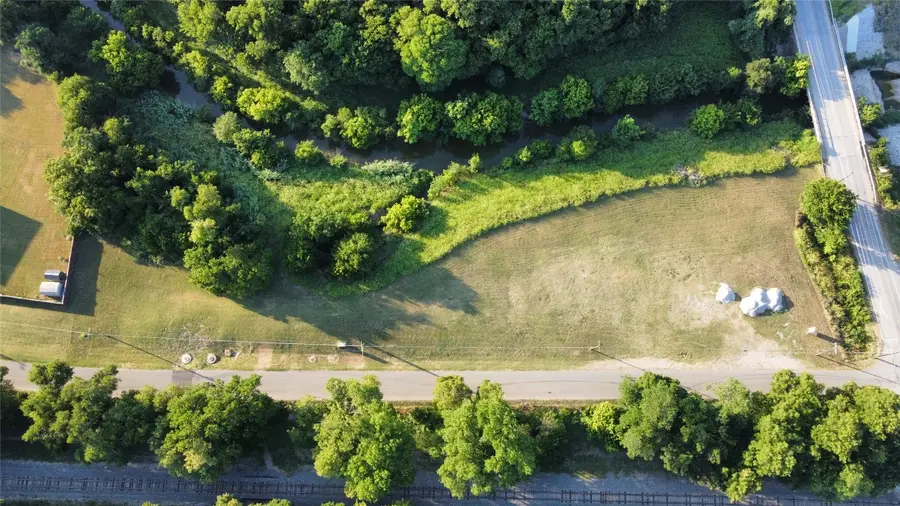 8040 Barbaree Boulevard, Dallas, TX 75228 - Image #3