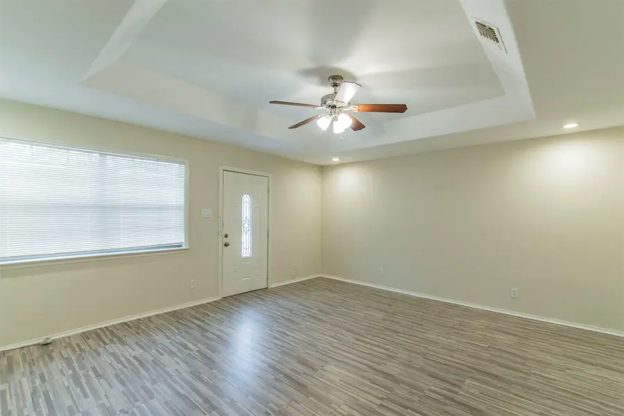 1006 Avenue C, Duncanville, TX 75137 - Image #3