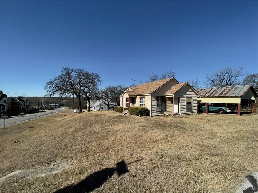 211 Denton Street E, Argyle, TX 76226 - Image #2
