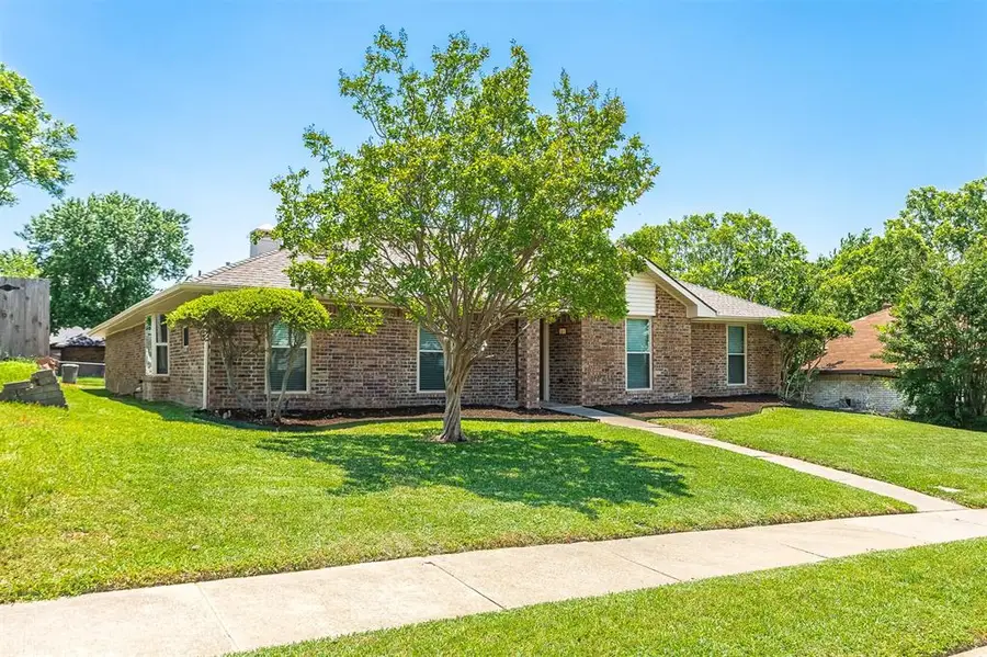 1610 Saint James Drive, Carrollton, TX 75007 - Image #2