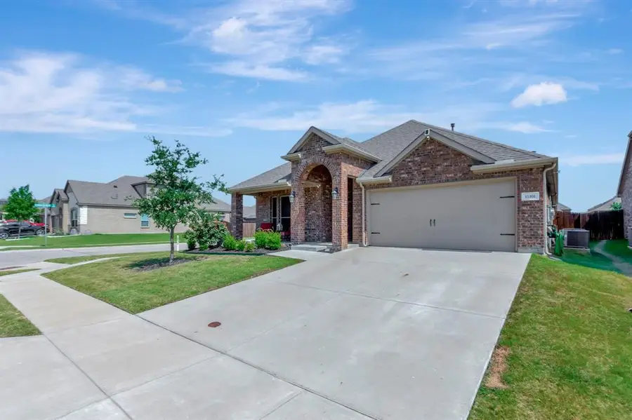 11101 Blaze Street, Aubrey, TX 76227 - Image #3