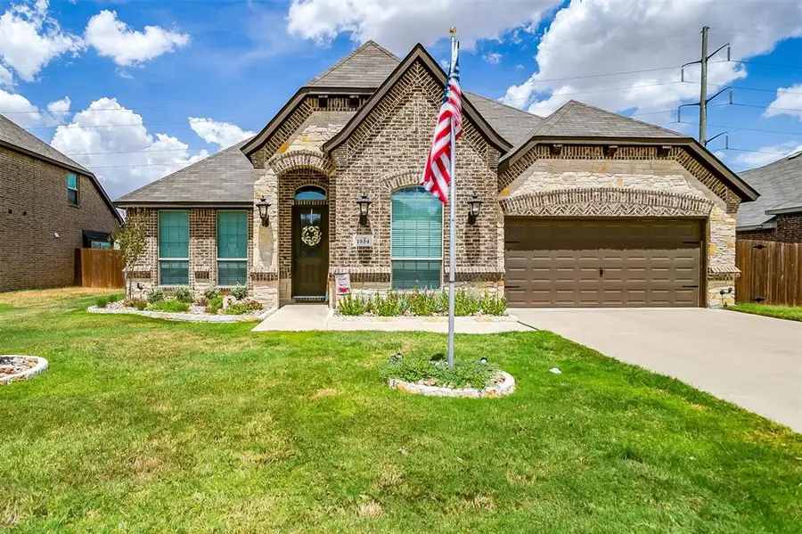 1534 Grassy Meadows Drive, Burleson Joshua, TX 76058 - Image #2