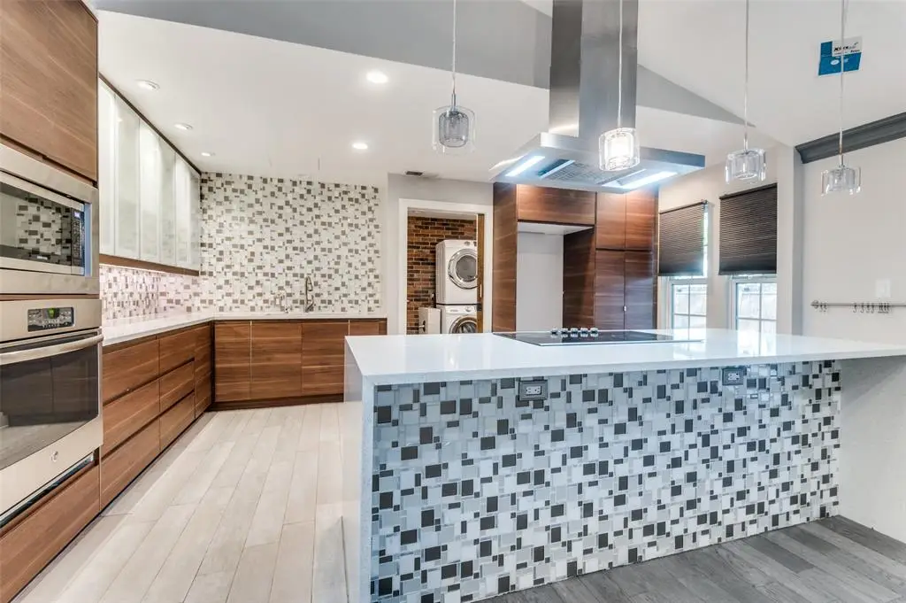 1113 Edwards Court S, Irving, TX 75062 - Image #1