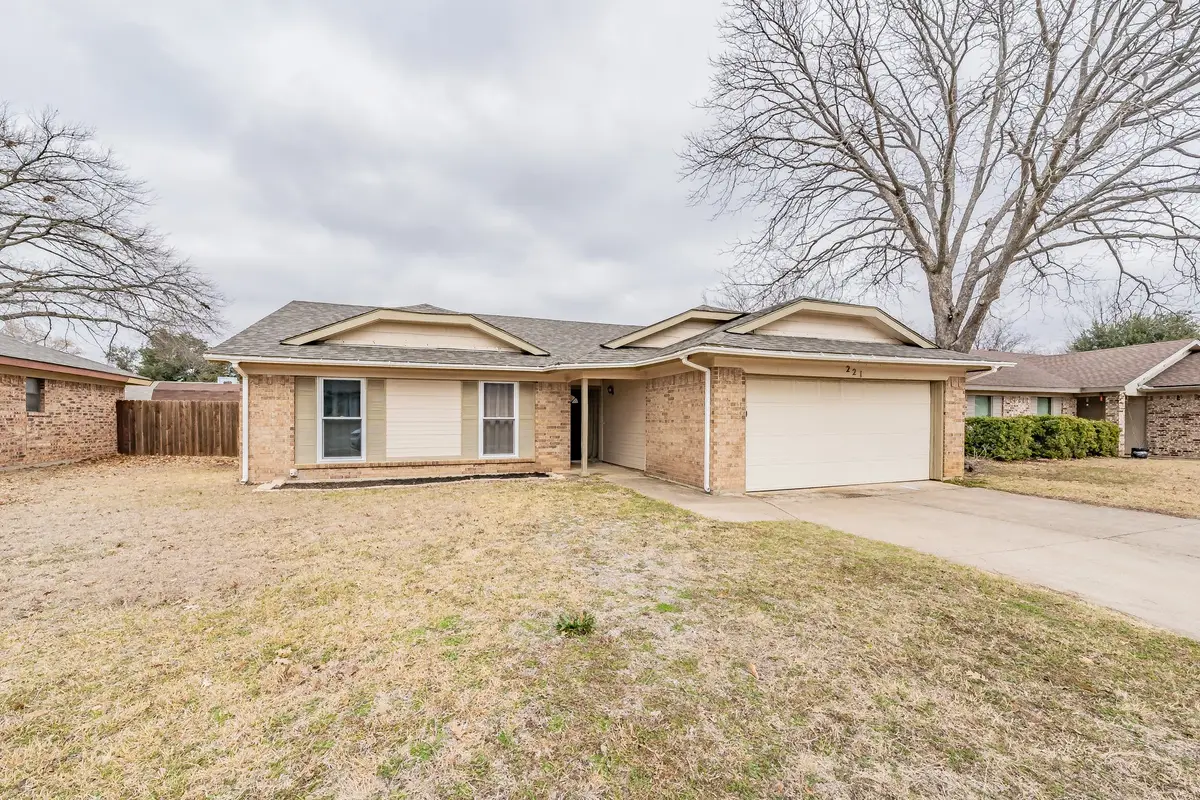 221 Kalmia Drive, Arlington, TX 76018 - Image #1