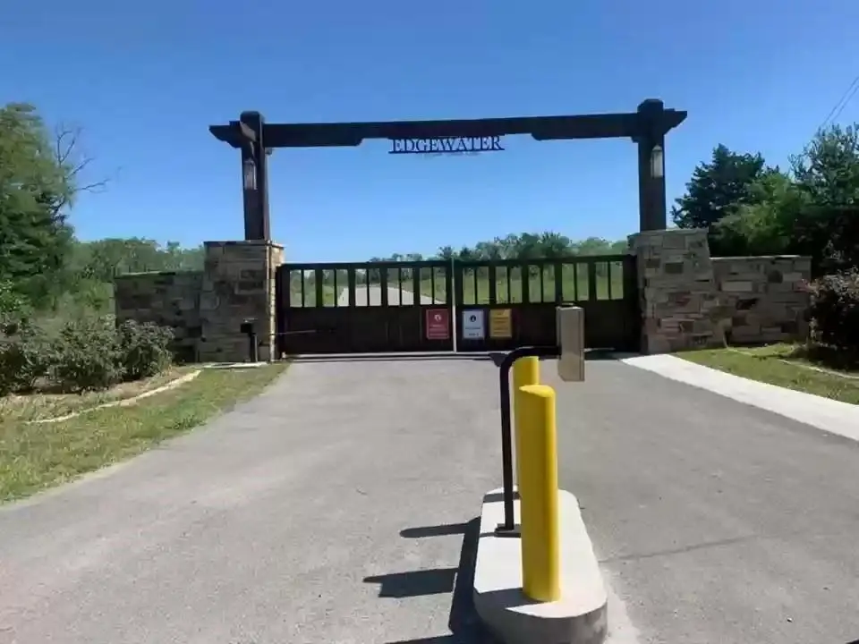 9049 W Shoreline Drive, Kemp, TX 75143 - Image #1