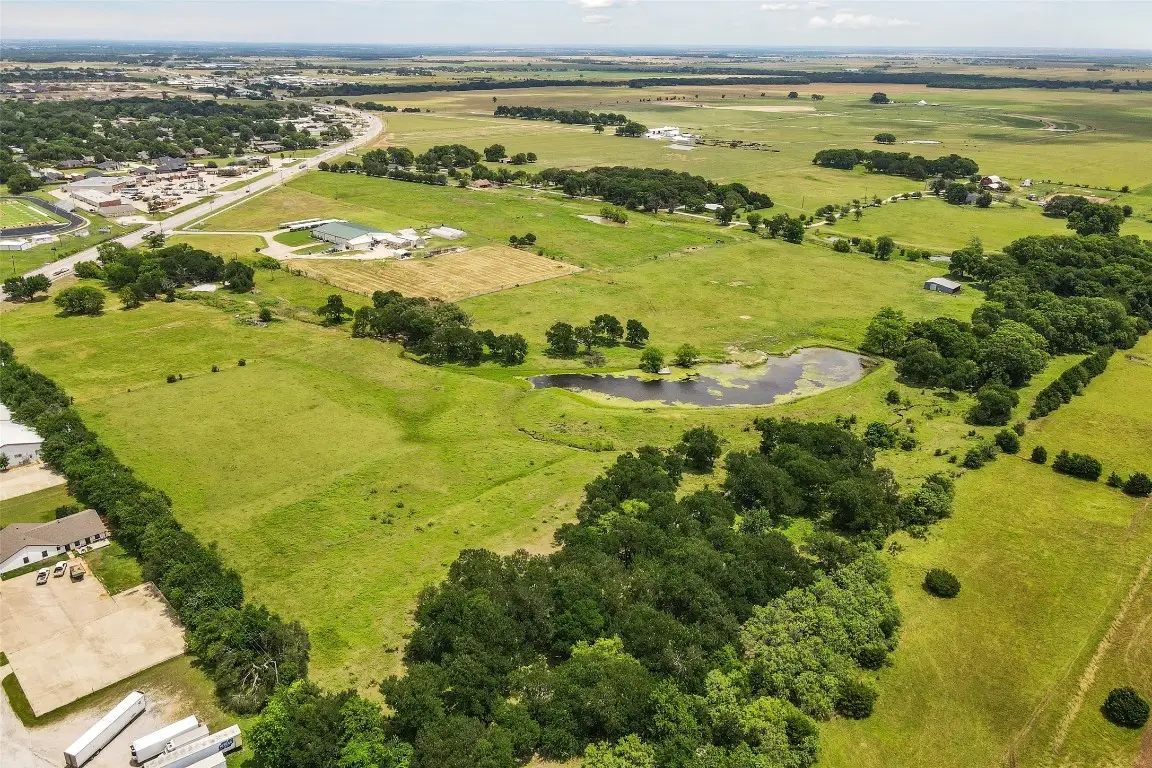 836 S Debbie Lane, Pilot Point, TX 76258 - Image #1