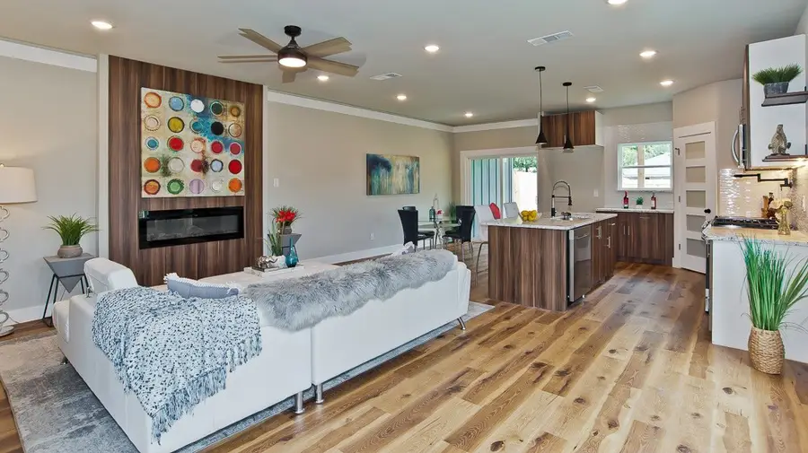 717 Sunset Avenue, Dallas, TX 75208 - Image #2