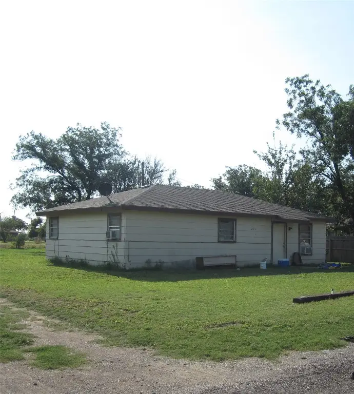 203 N Avenue F, Knox City, TX 79529 - Image #1