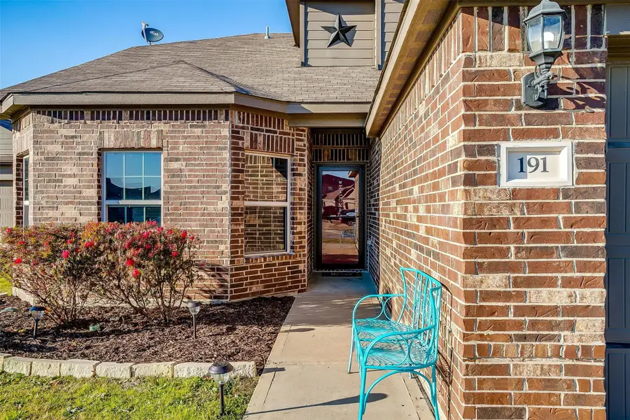 191 Presidents Way, Venus, TX 76084 - Image #2