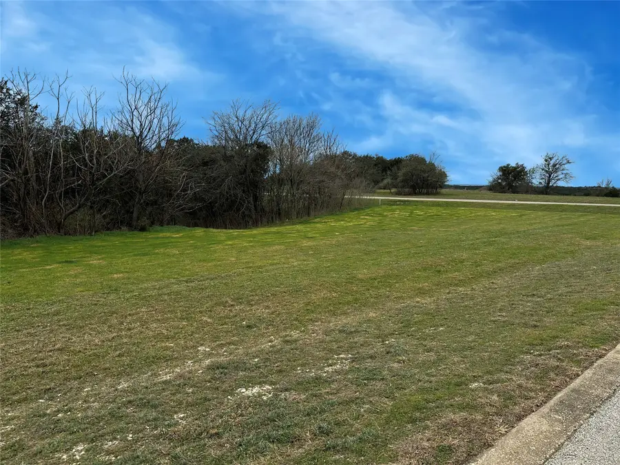 6329 Fullerton Court, Cleburne, TX 76033 - Image #3