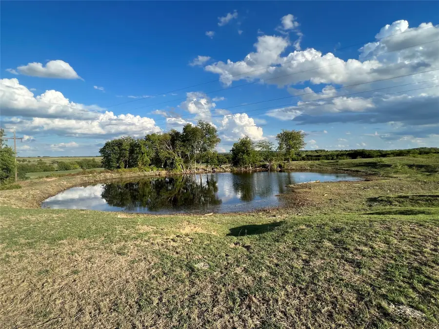 194 Pr 453, Grandview, TX 76050 - Image #2