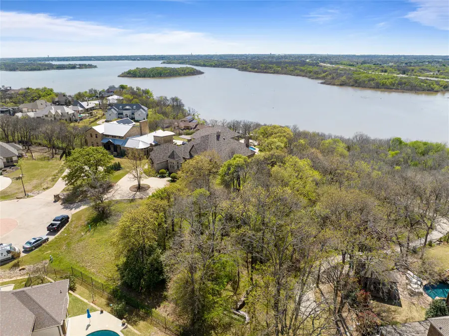 3805 Lake Cove Court, Corinth, TX 76210 - Image #2