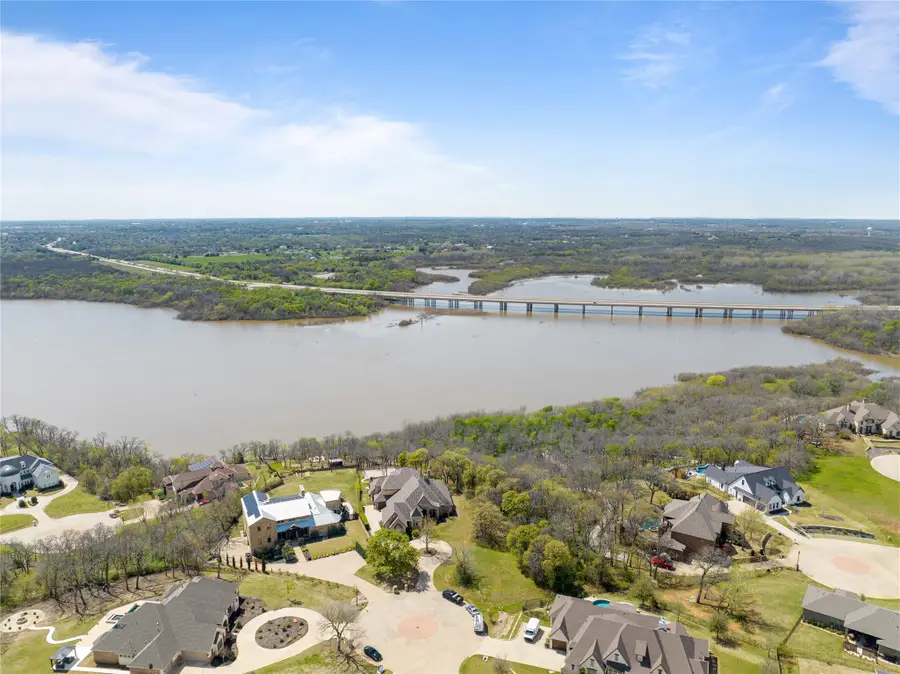 3805 Lake Cove Court, Corinth, TX 76210 - Image #3