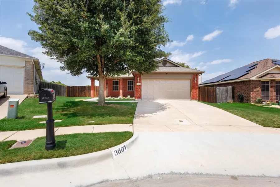 3801 Chisos Rim Trail, Fort Worth, TX 76244 - Image #3