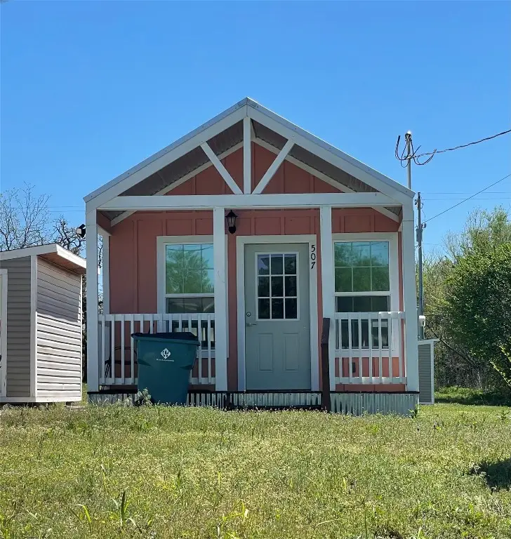 507 Ussery Street, Bowie, TX 76230 - Image #1