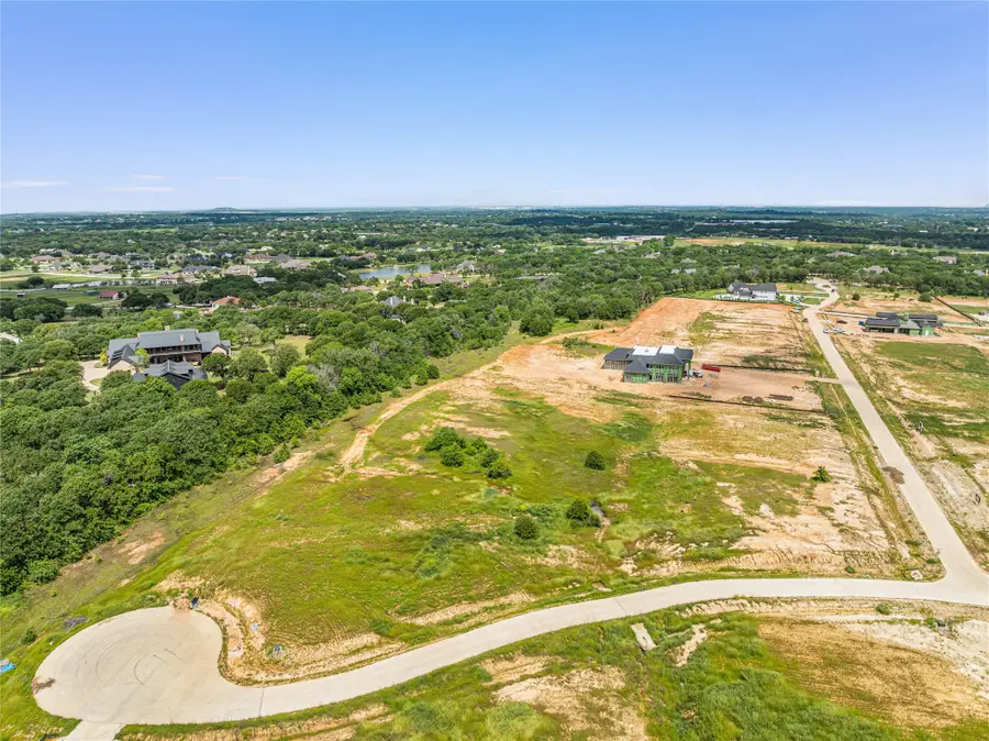 2742 Kentucky Derby Drive, Bartonville, TX 76226 - Image #2
