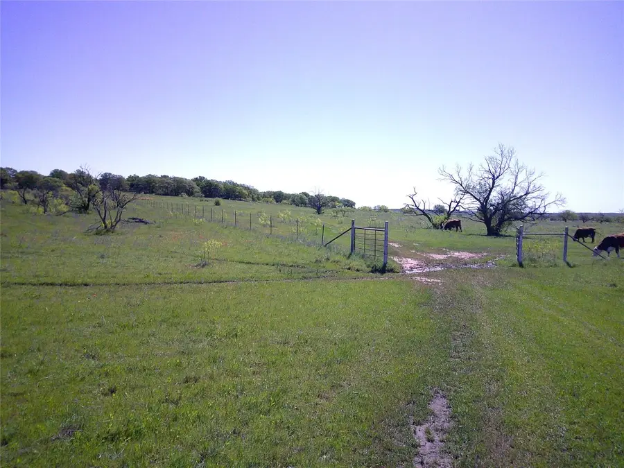 Tr 8 4 Wire, Bowie, TX 76230 - Image #2