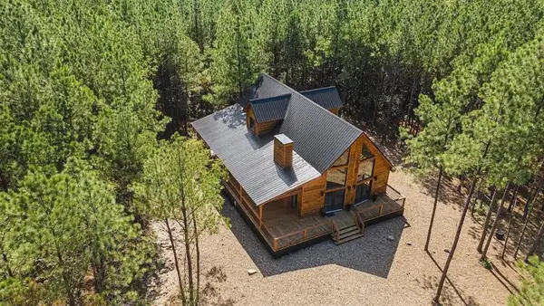 124 N Bear Elm Trail, Broken Bow, OK 74728