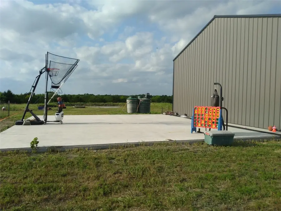 2336 County Road 3835, Wolfe City, TX 75496 - Image #2