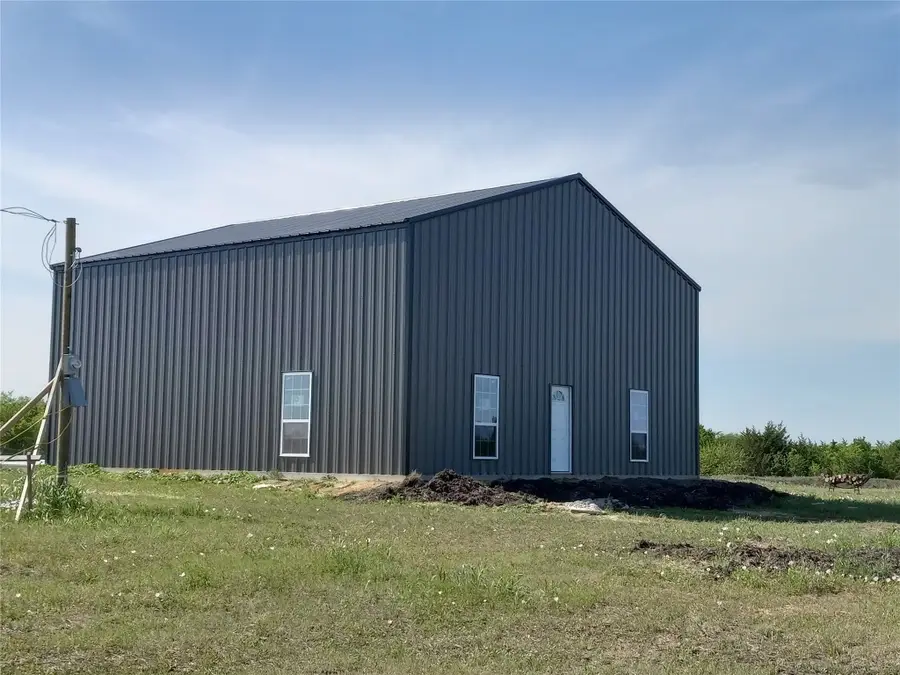 2336 County Road 3835, Wolfe City, TX 75496 - Image #3