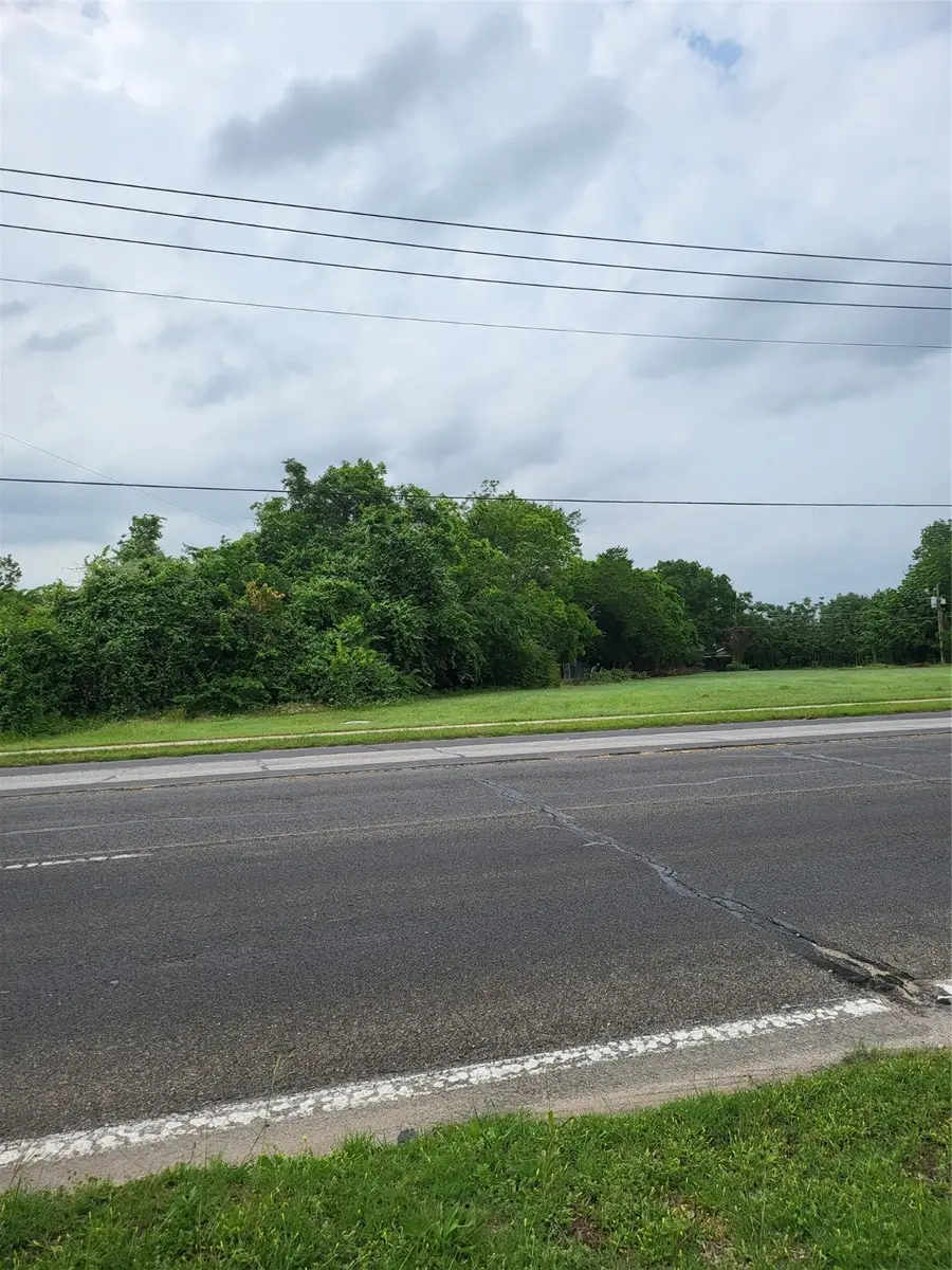 3527 E Belknap Street, Fort Worth, TX 76111 - Image #2