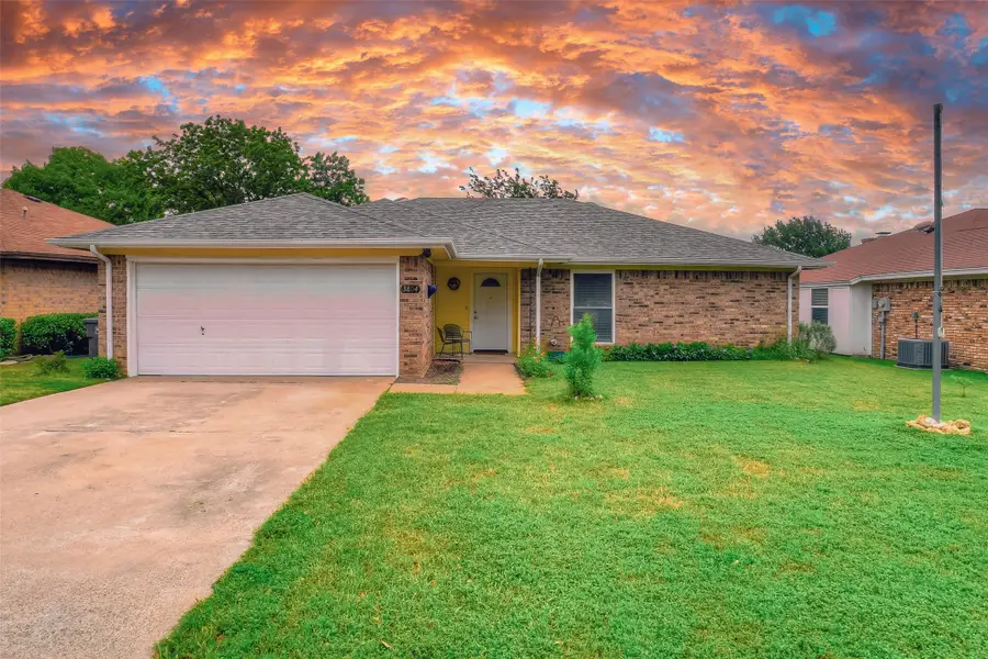 3804 Memphis Lane, Fort Worth, TX 76133 - Image #2