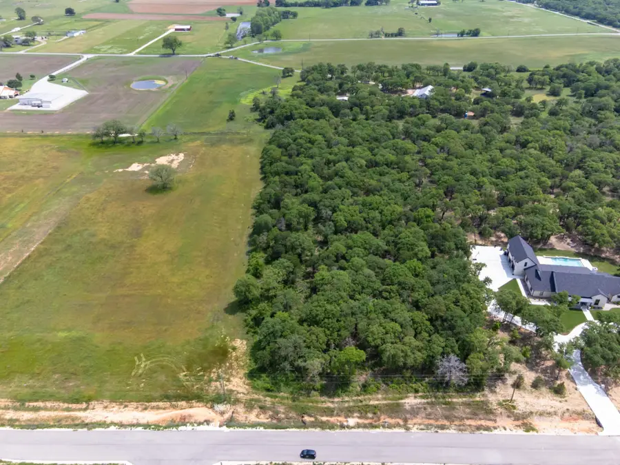 2101 Jeremy Street, Tolar, TX 76476 - Image #2