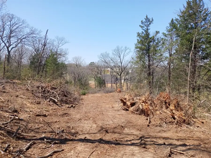 620 E Hull Street, Denison, TX 75021 - Image #2