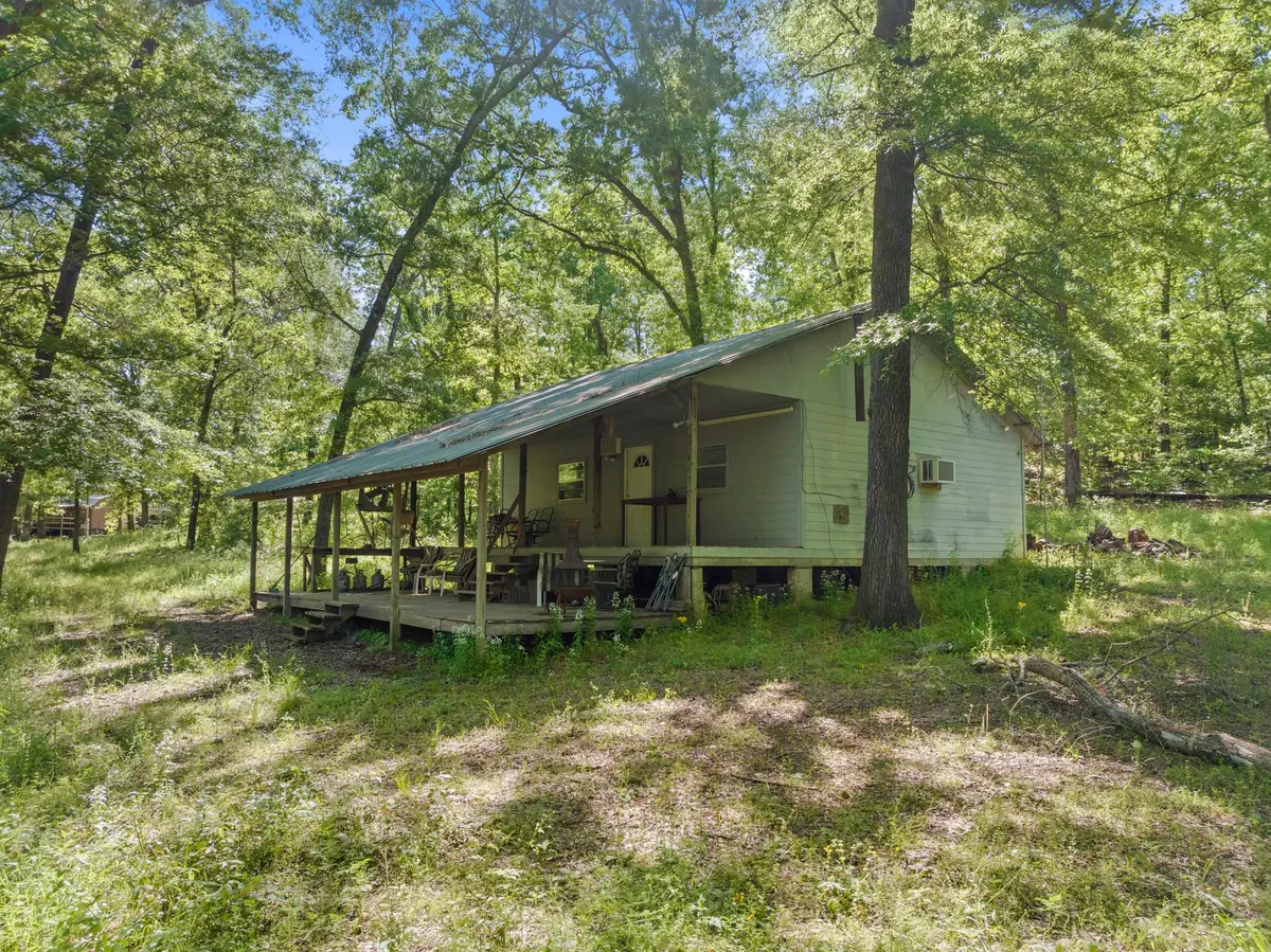 307 Fish Trap Ln, Naples, TX 75568 - Image #1