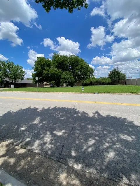 6302 Clubhouse Circle, Dallas, TX 75240 - Image #3