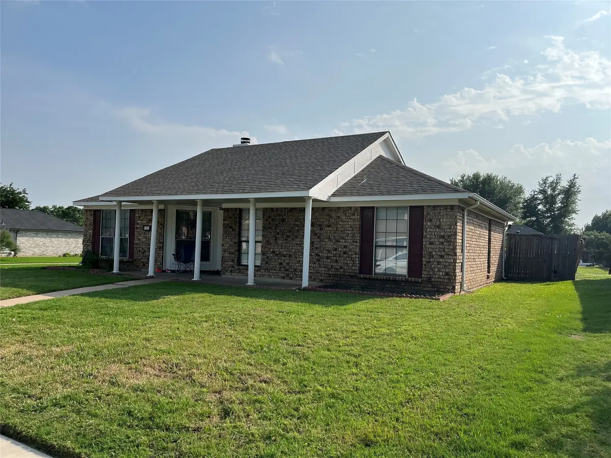 1602 Autumn Breeze Lane, Lewisville, TX 75077 - Image #1