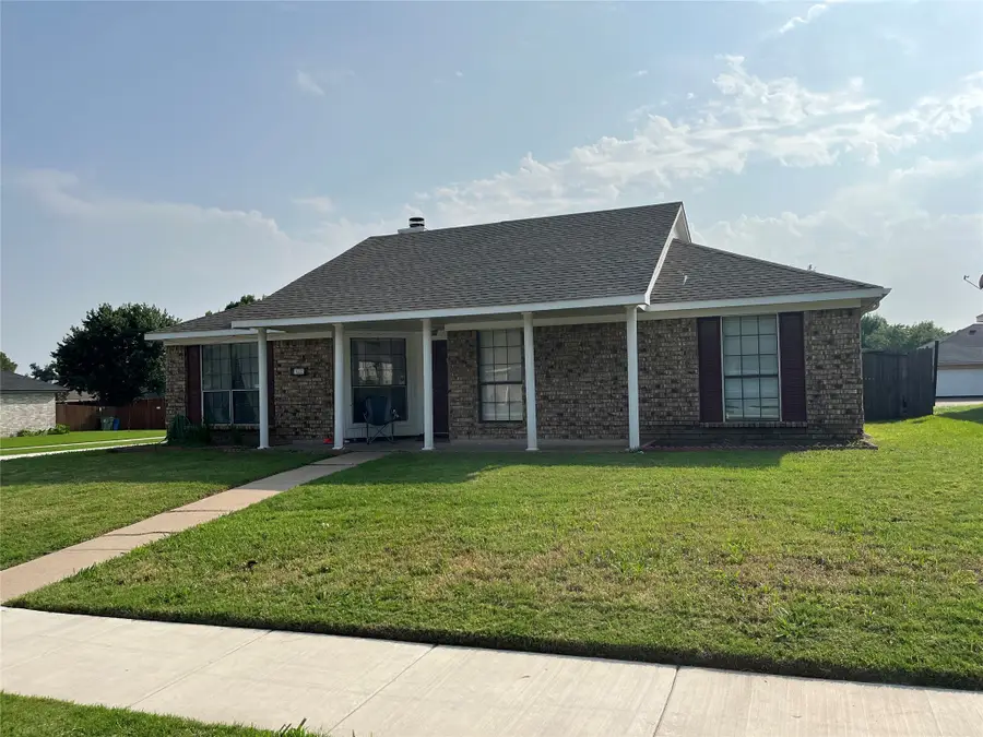 1602 Autumn Breeze Lane, Lewisville, TX 75077 - Image #2