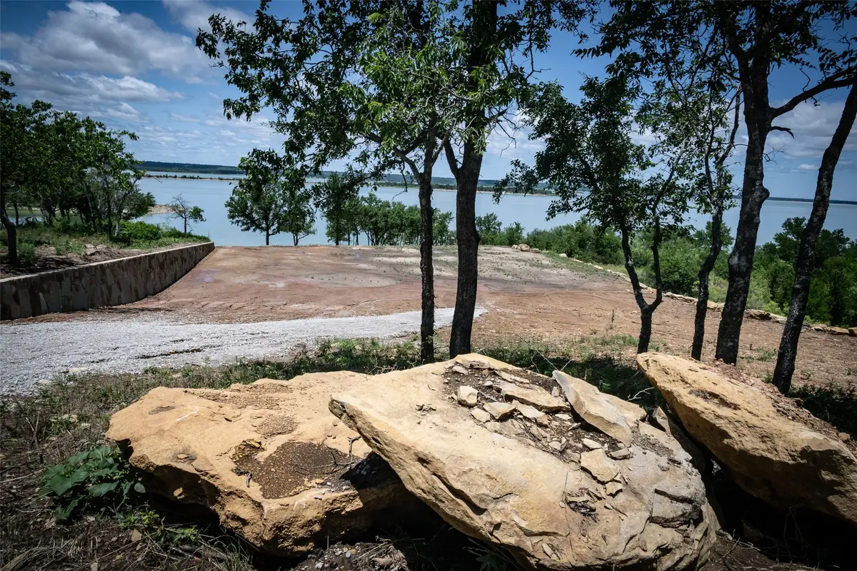 240 Lake House Drive, Bridgeport, TX 76426 - Image #1