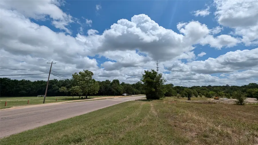 1800 W Crawford Street, Denison, TX 75020 - #2