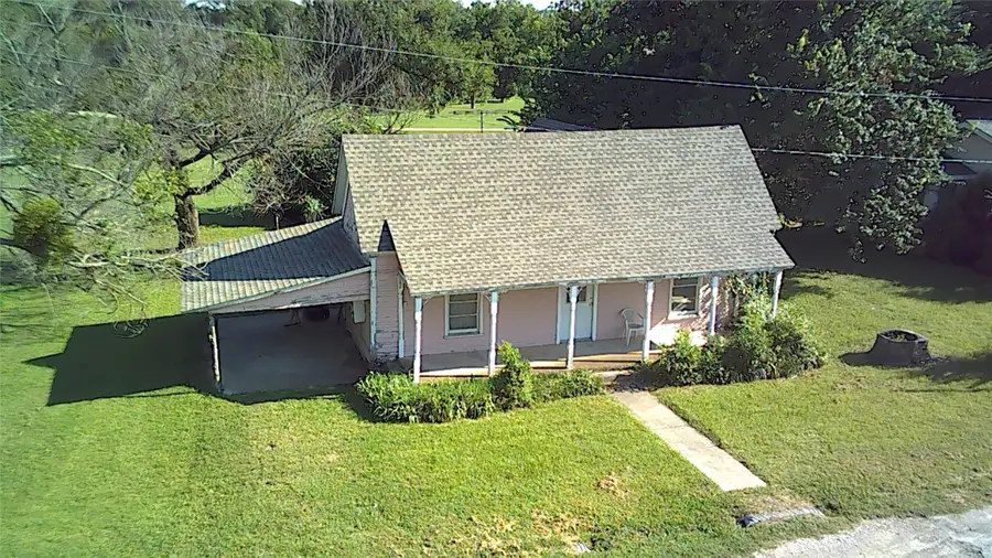 208 Optimist Road, Springtown, TX 76082 - Image #2