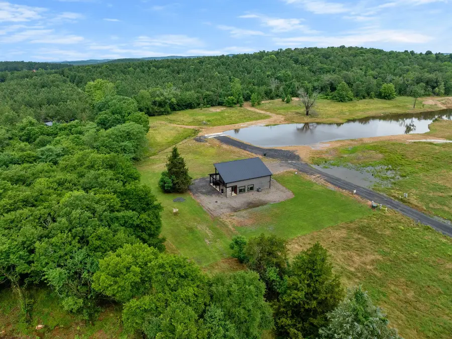 84 Watering Hole Drive, Broken Bow, OK 74728 - Image #3