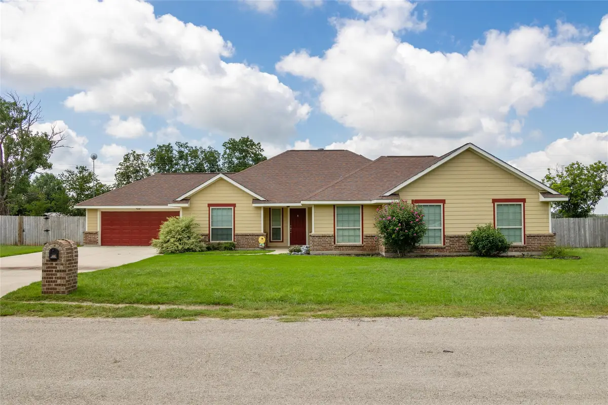 1005 Terrace Drive, Bangs, TX 76823 - Image #1