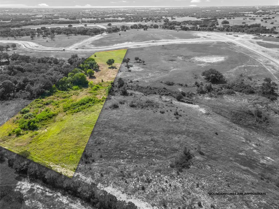 2019 Lindale Lane, Granbury, TX 76049 - Image #2