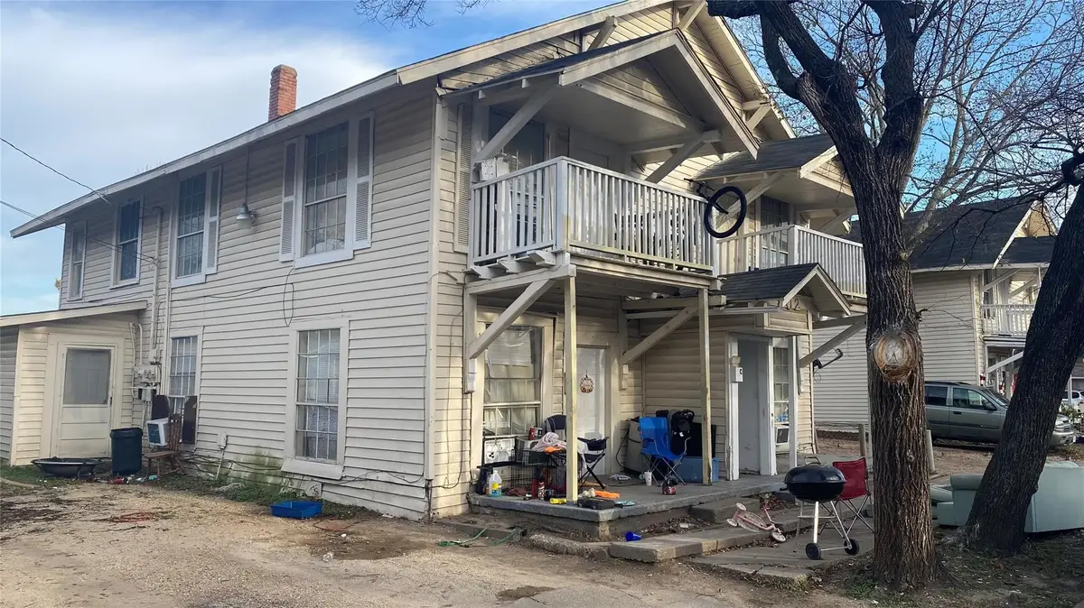 800 N Sherman Street, Ennis, TX 75119 - Image #1