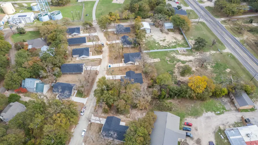 924 Woodland Drive, West Tawakoni, TX 75474 - Image #2