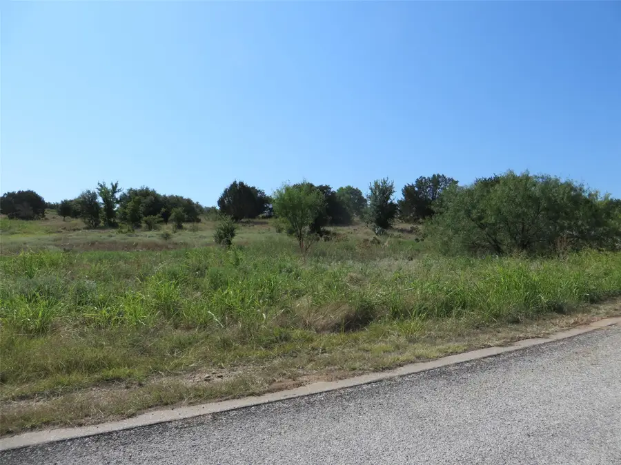 330 Eastern Hills Drive, Graford, TX 76449 - Image #2